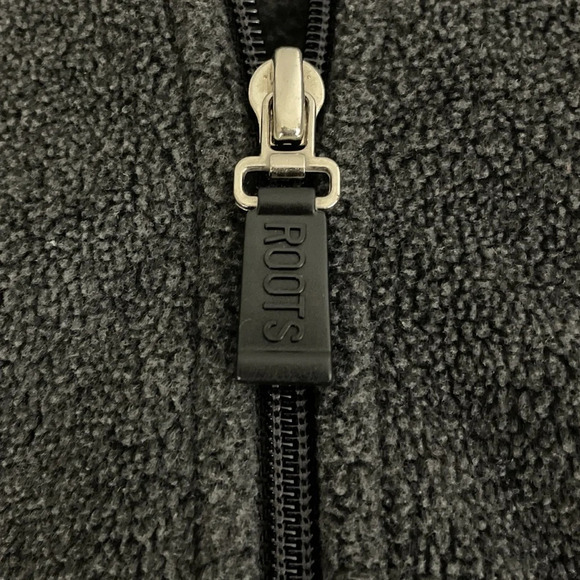 Roots Athletics Men’s Fleece Zip Up Jacket Gray Medium Size 40 Pockets Cozy Fall - Picture 6 of 10